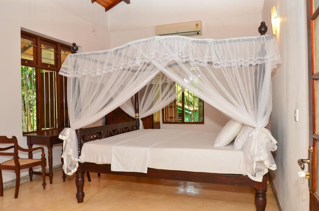 Villa Helvetia Галле Экстерьер фото